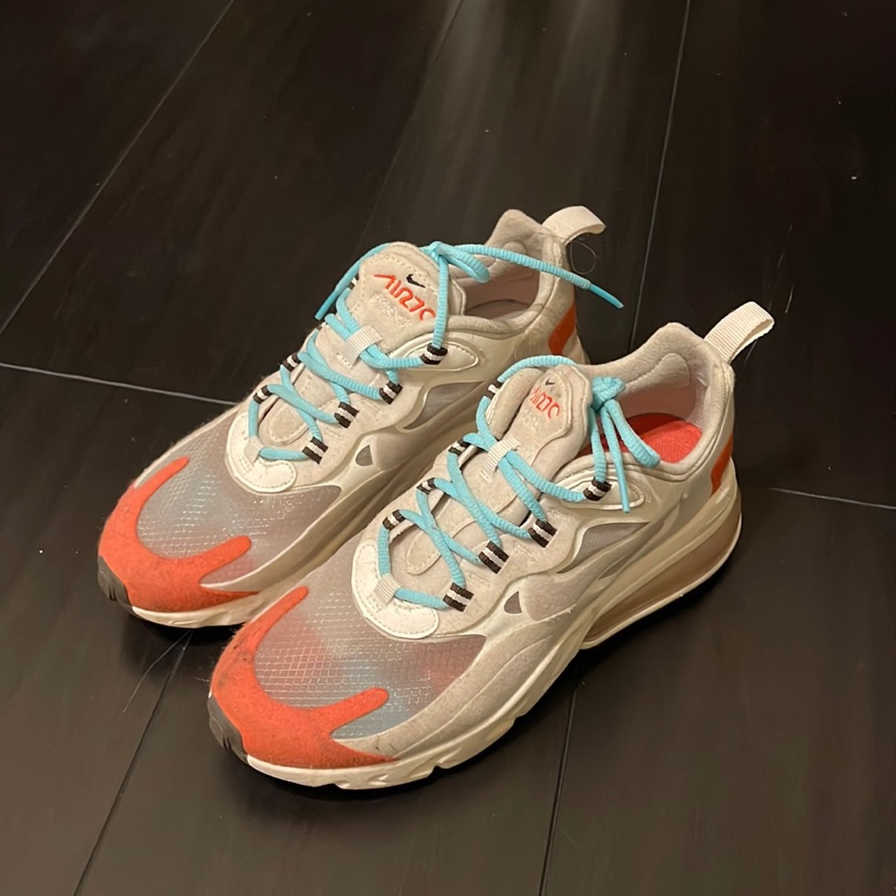 Nike air 270 react